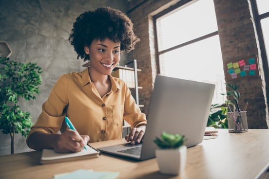 woman-working-notebook